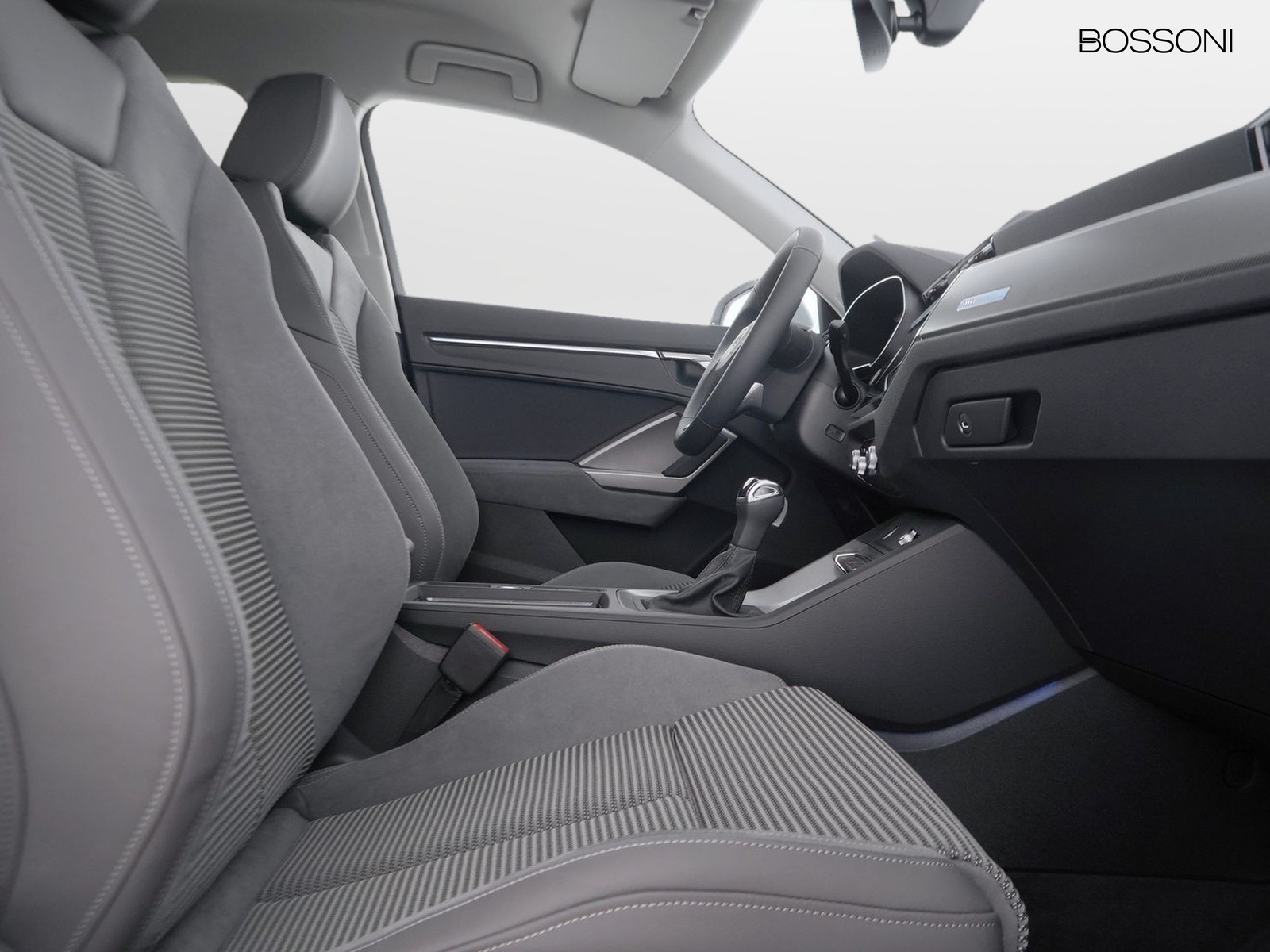 16 - Audi Q3 sportback 35 1.5 tfsi evo2 s line edition s tronic