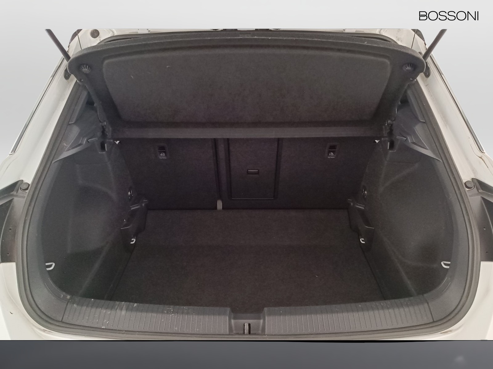 26 - Volkswagen T-Roc 2.0 tdi scr 115cv r-line plus