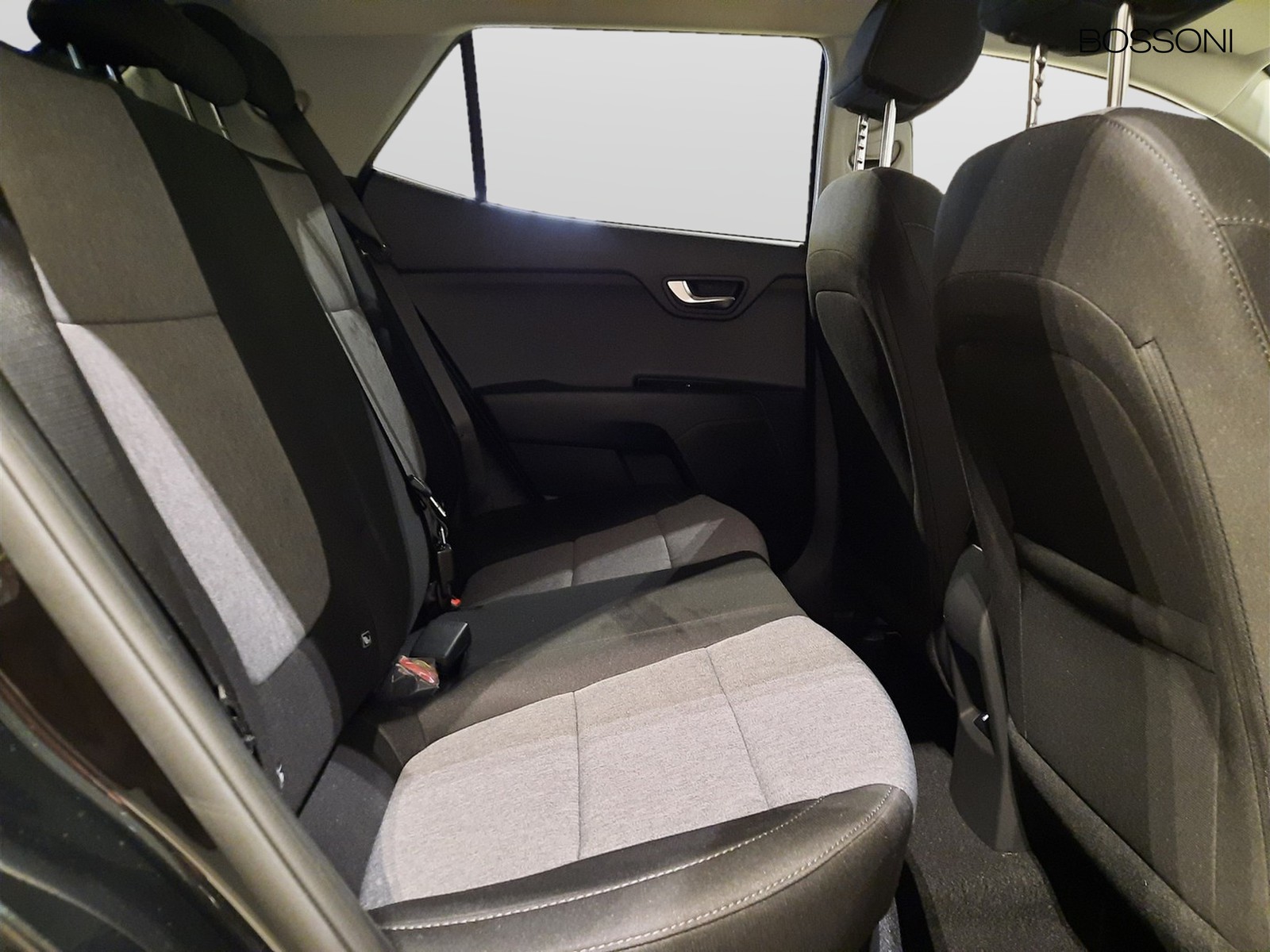 10 - Kia Stonic 1.0 t-gdi style tech pack