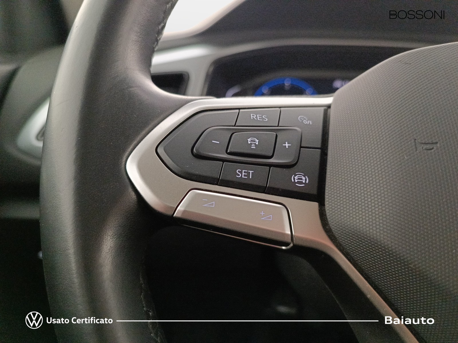 15 - Volkswagen T-Roc 2.0 tdi scr 115cv life
