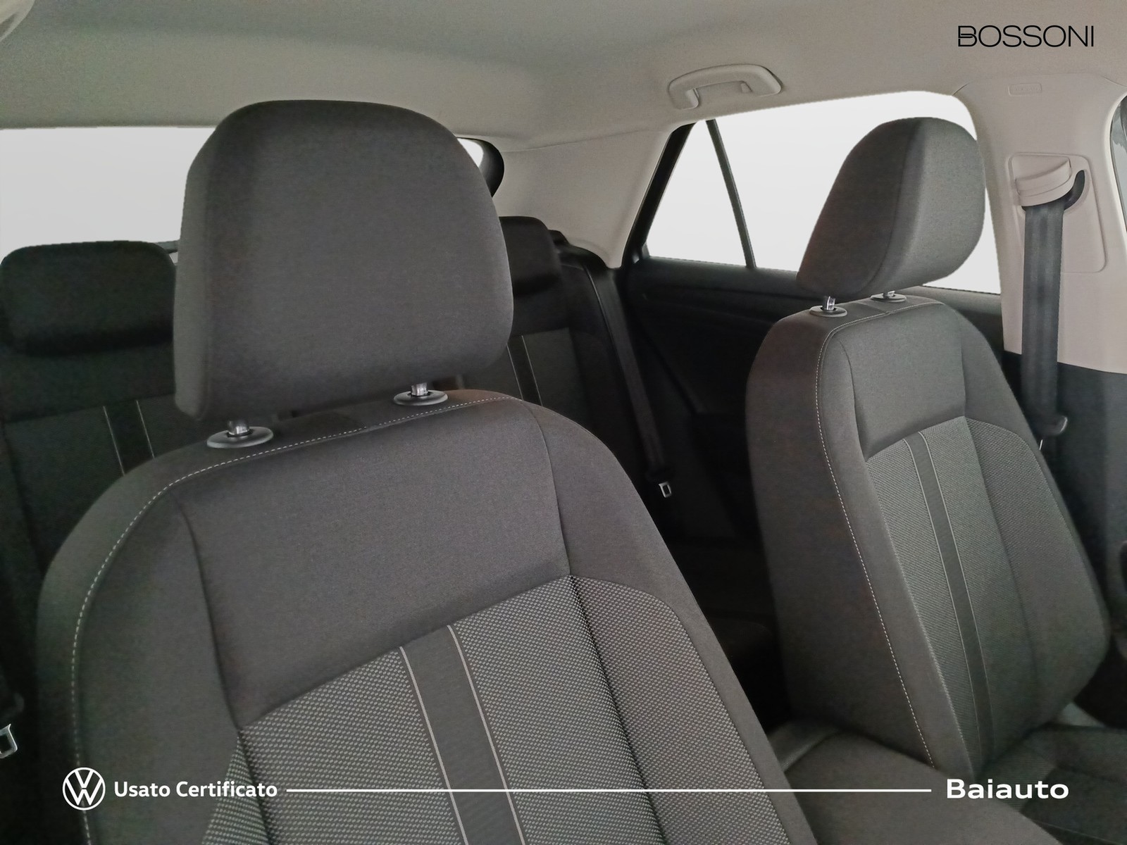 22 - Volkswagen T-Roc 2.0 tdi scr 115cv life