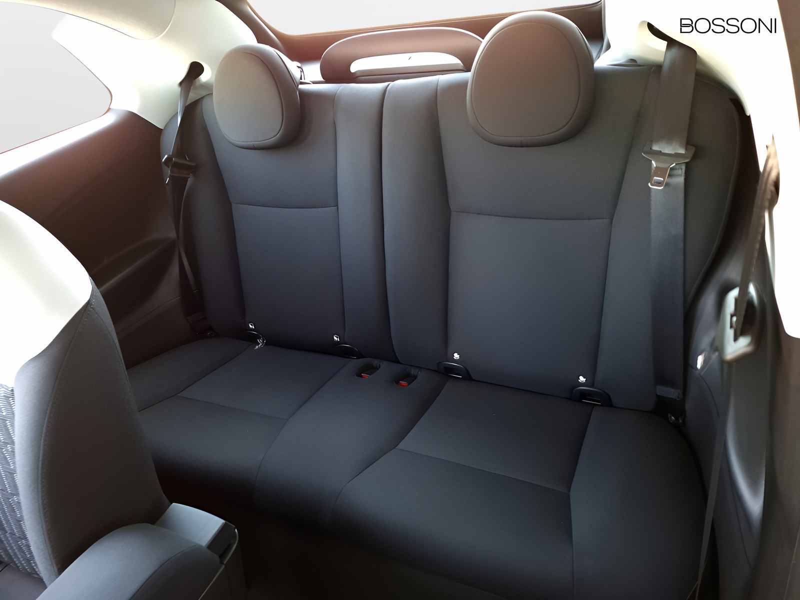 11 - Fiat 500 cabrio 1.0 hybrid icon