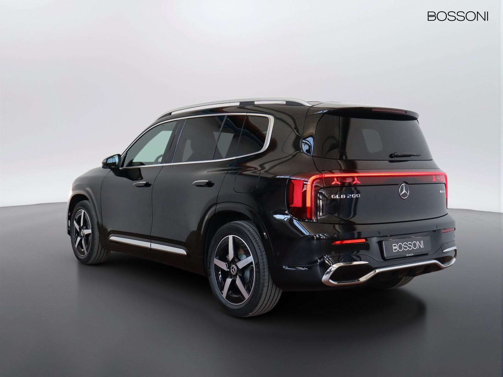 5 - Mercedes GLB 200 advanced plus 4matic 8g-edct