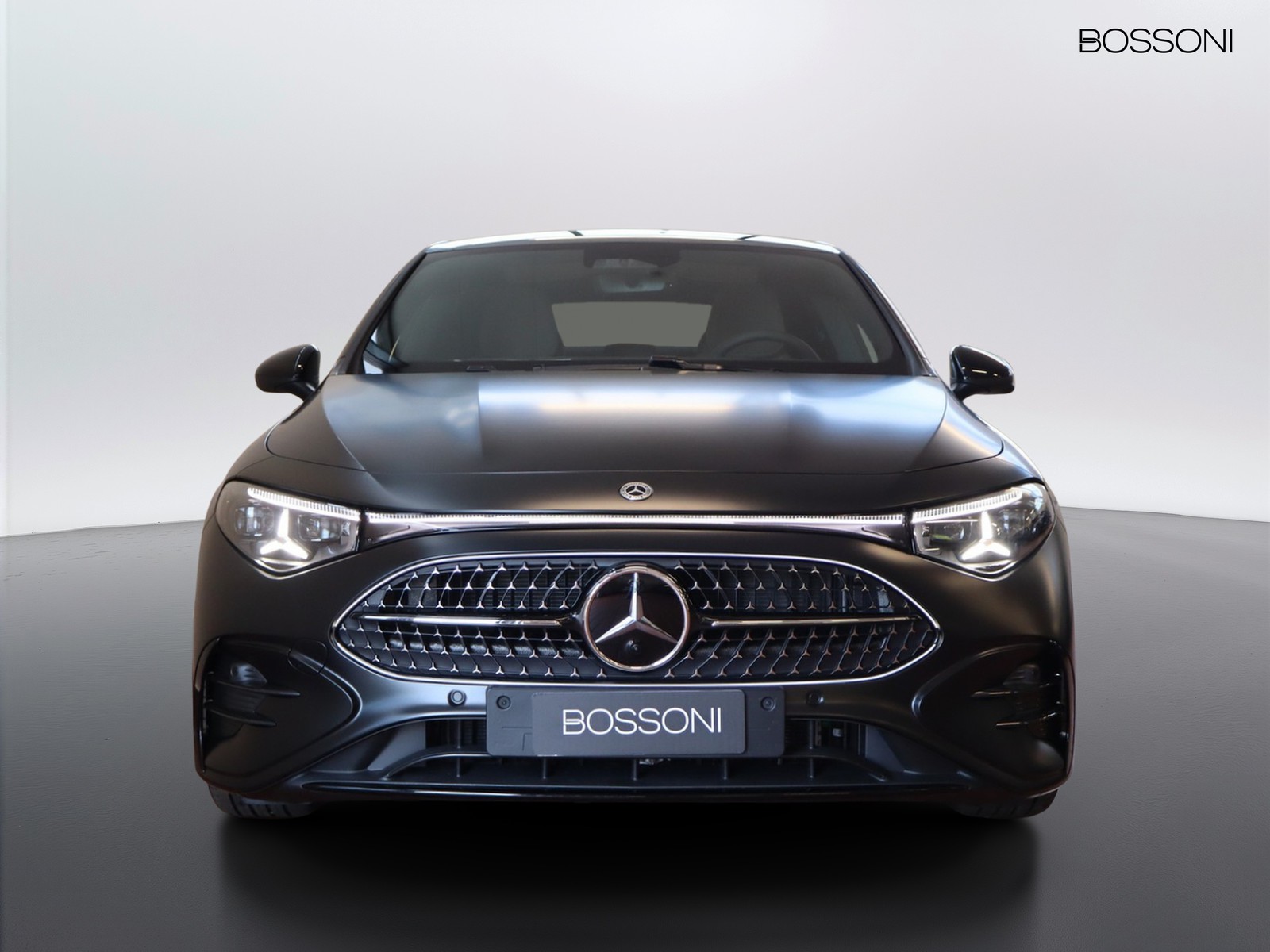 2 - Mercedes CLA 200 premium auto