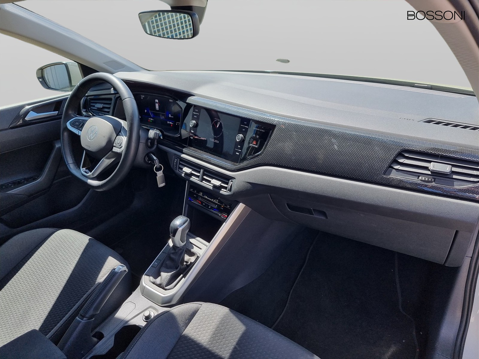 11 - Volkswagen Polo 1.0 tsi 95cv life dsg