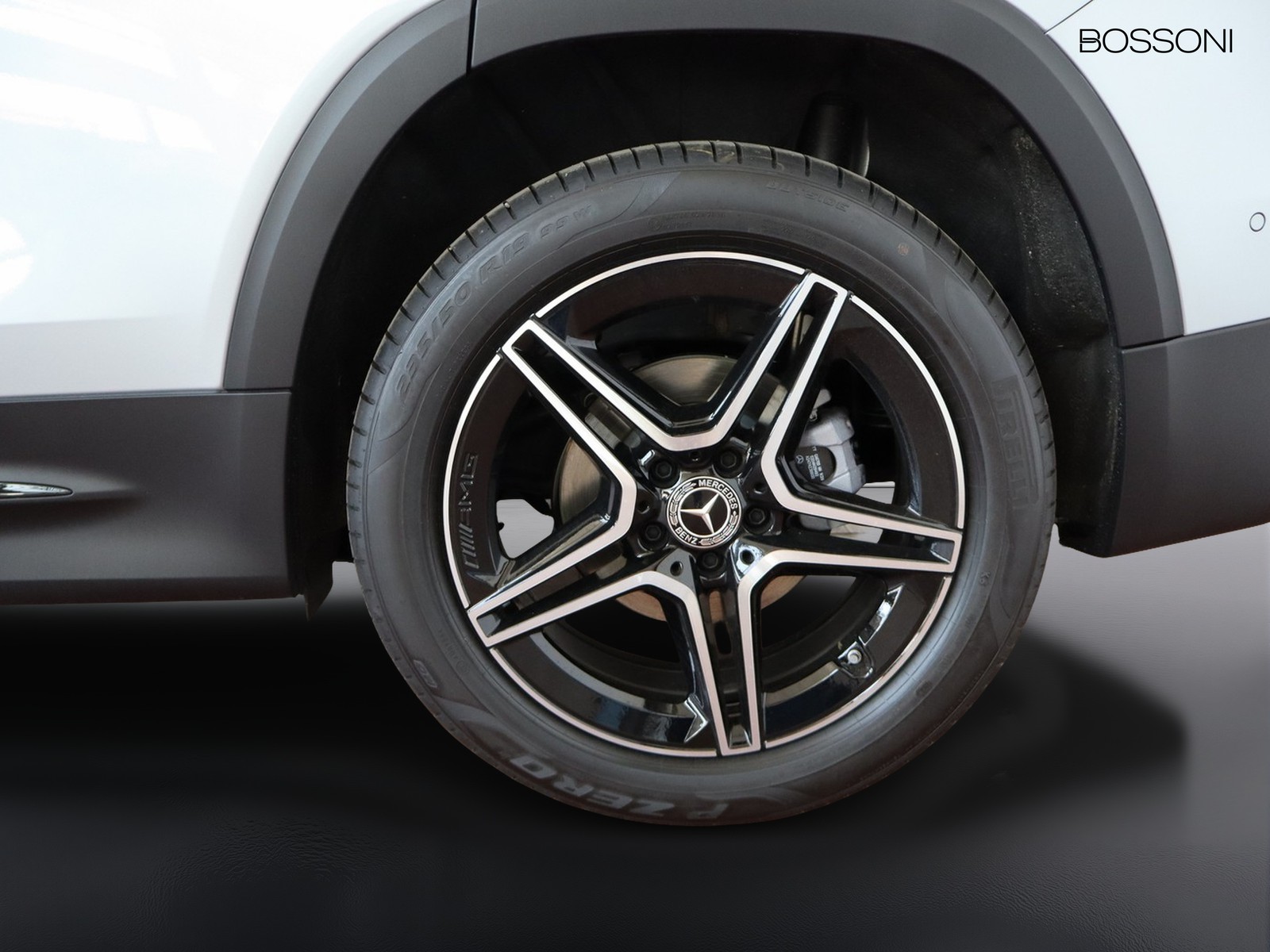 4 - Mercedes GLB 200 d amg line premium 8g-dct