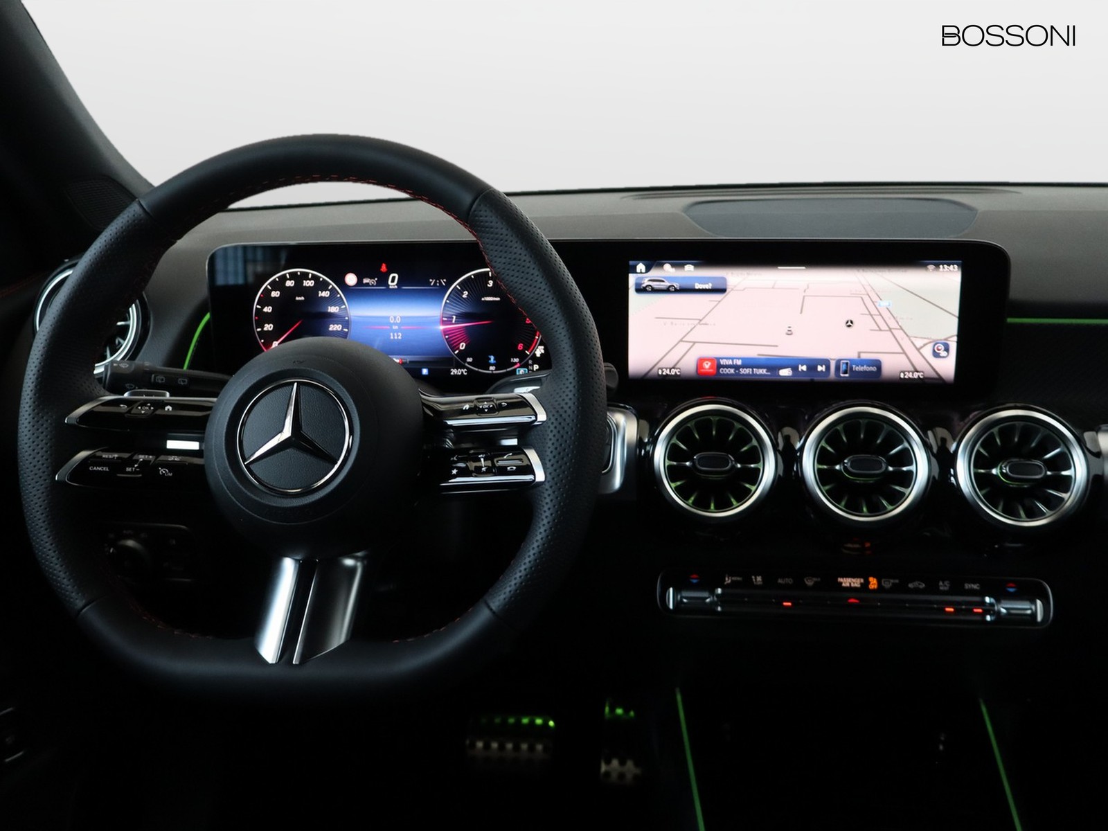 12 - Mercedes GLB 200 d amg line premium 8g-dct