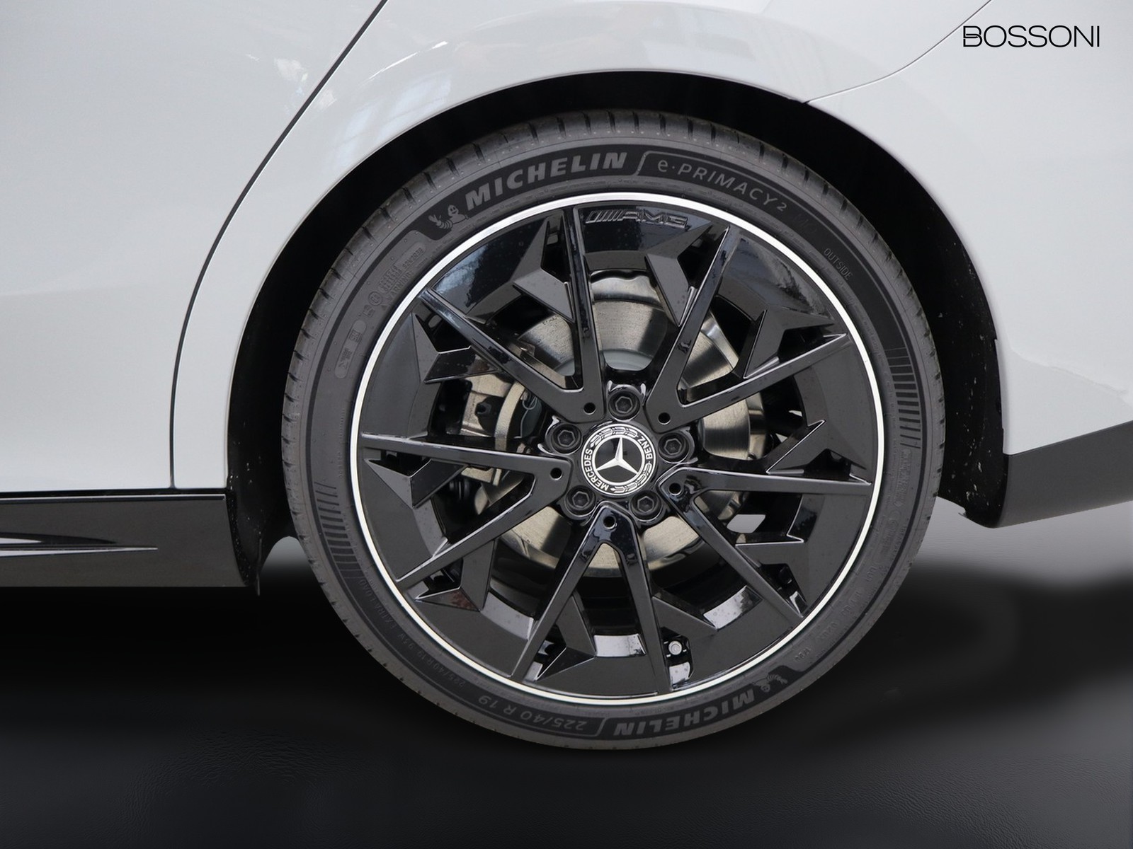 4 - Mercedes CLA 220 premium 4matic auto