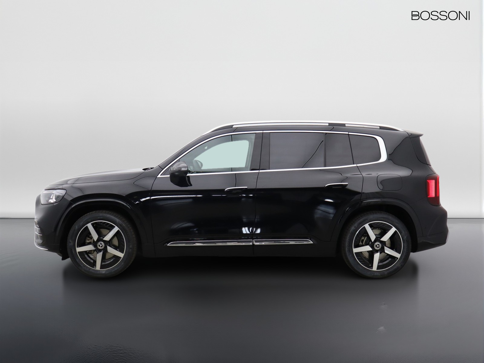 3 - Mercedes GLB 200 advanced plus 4matic 8g-edct