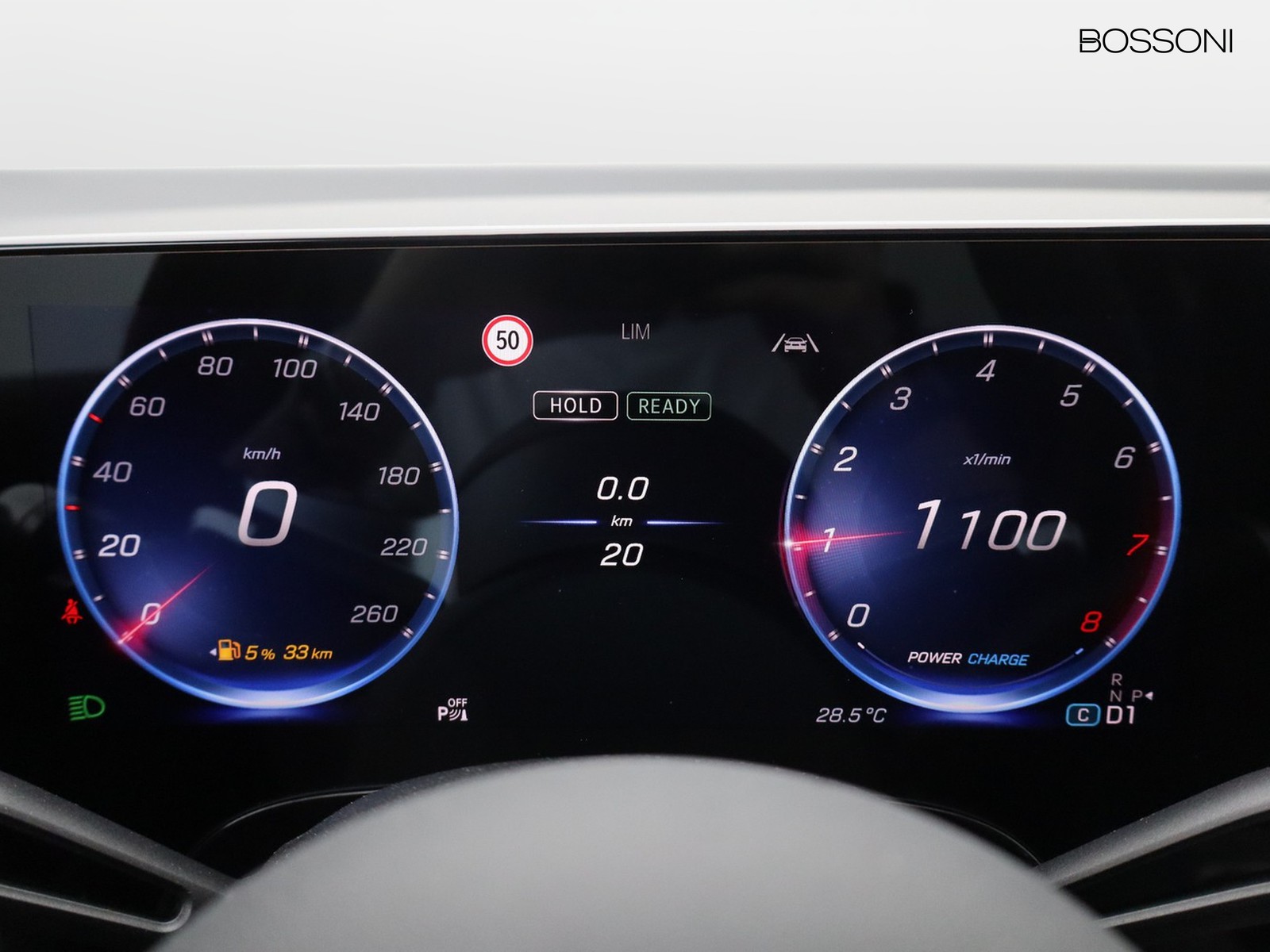 9 - Mercedes GLB 200 advanced plus 4matic 8g-edct