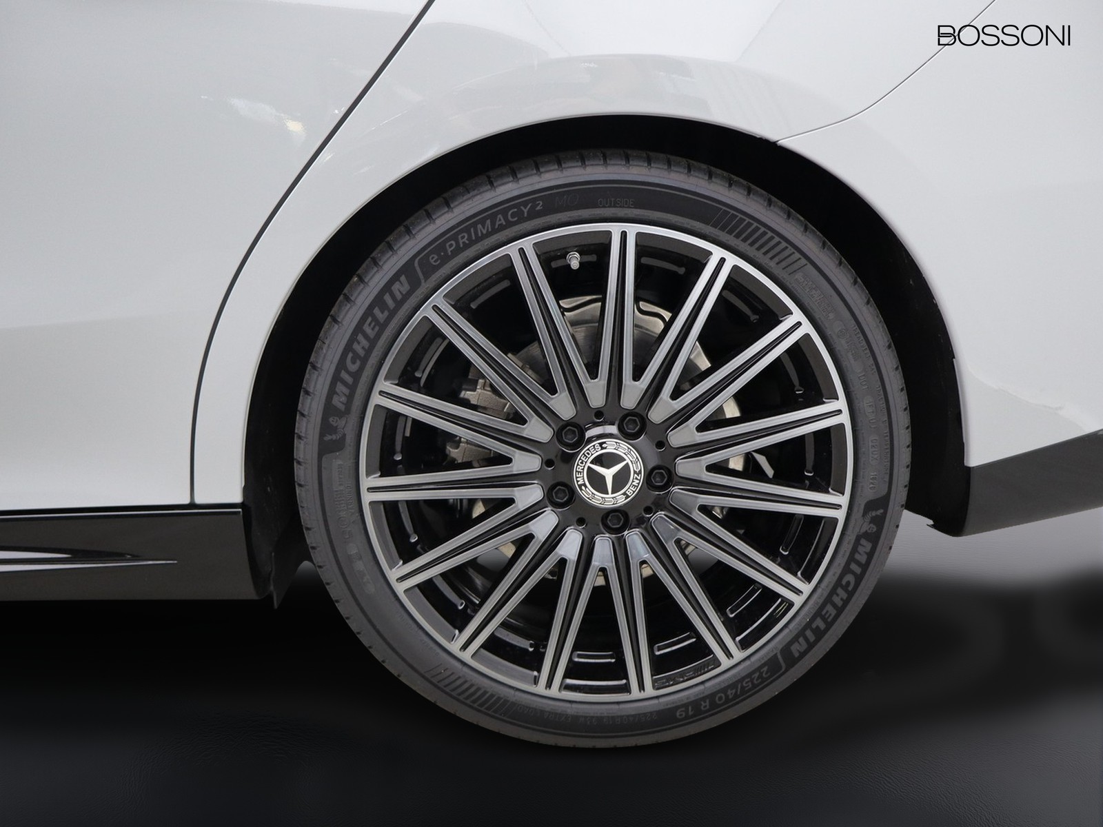 4 - Mercedes CLA shooting brake 220 premium 4matic auto