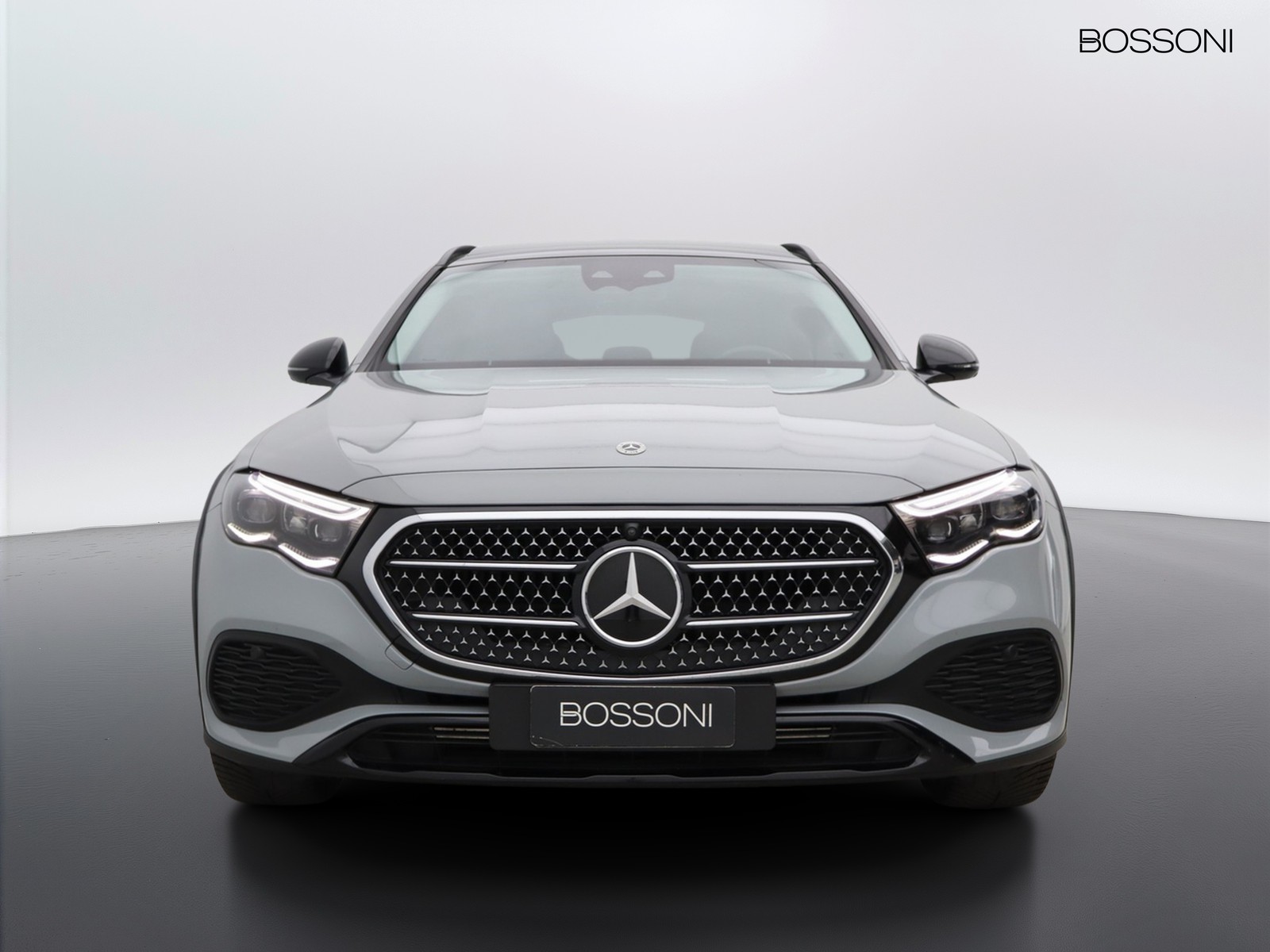 2 - Mercedes Classe E station wagon all-terrain 300 de plug in hybrid premium 4matic 9g-tronic