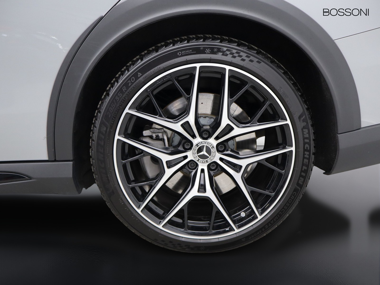 4 - Mercedes Classe E station wagon all-terrain 300 de plug in hybrid premium 4matic 9g-tronic