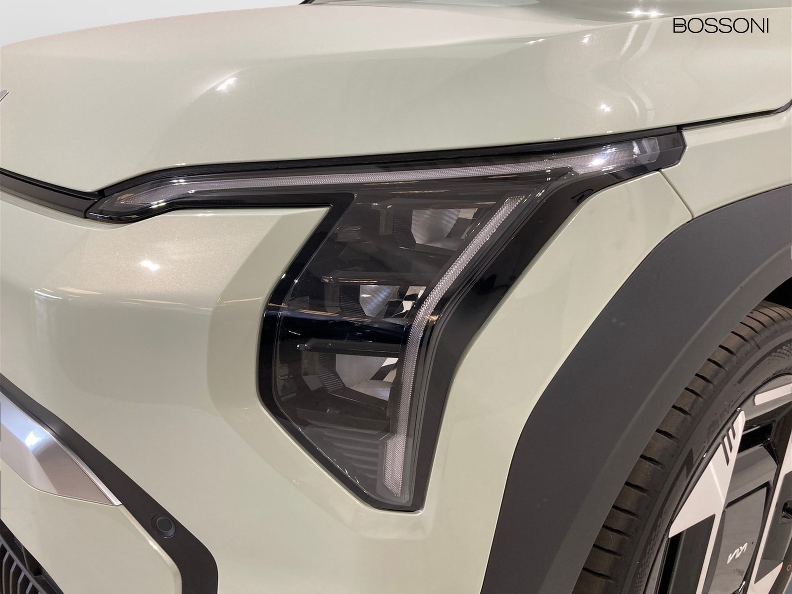 20 - Kia EV3 81,4 kwh earth