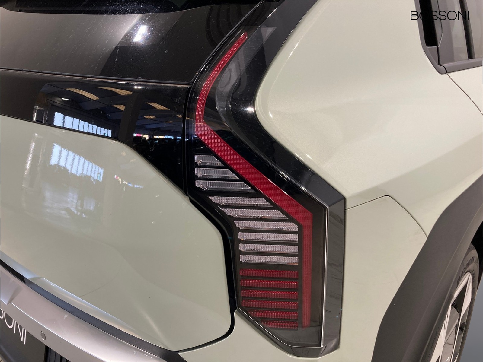 22 - Kia EV3 81,4 kwh earth