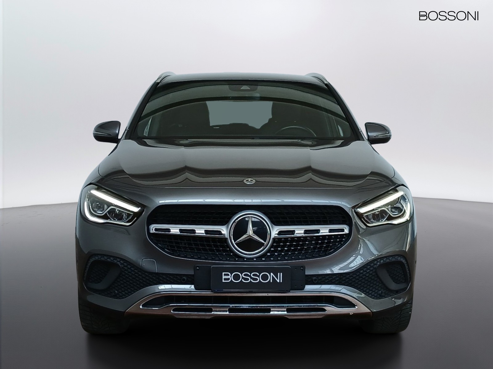 2 - Mercedes GLA 200 d sport plus 8g-dct