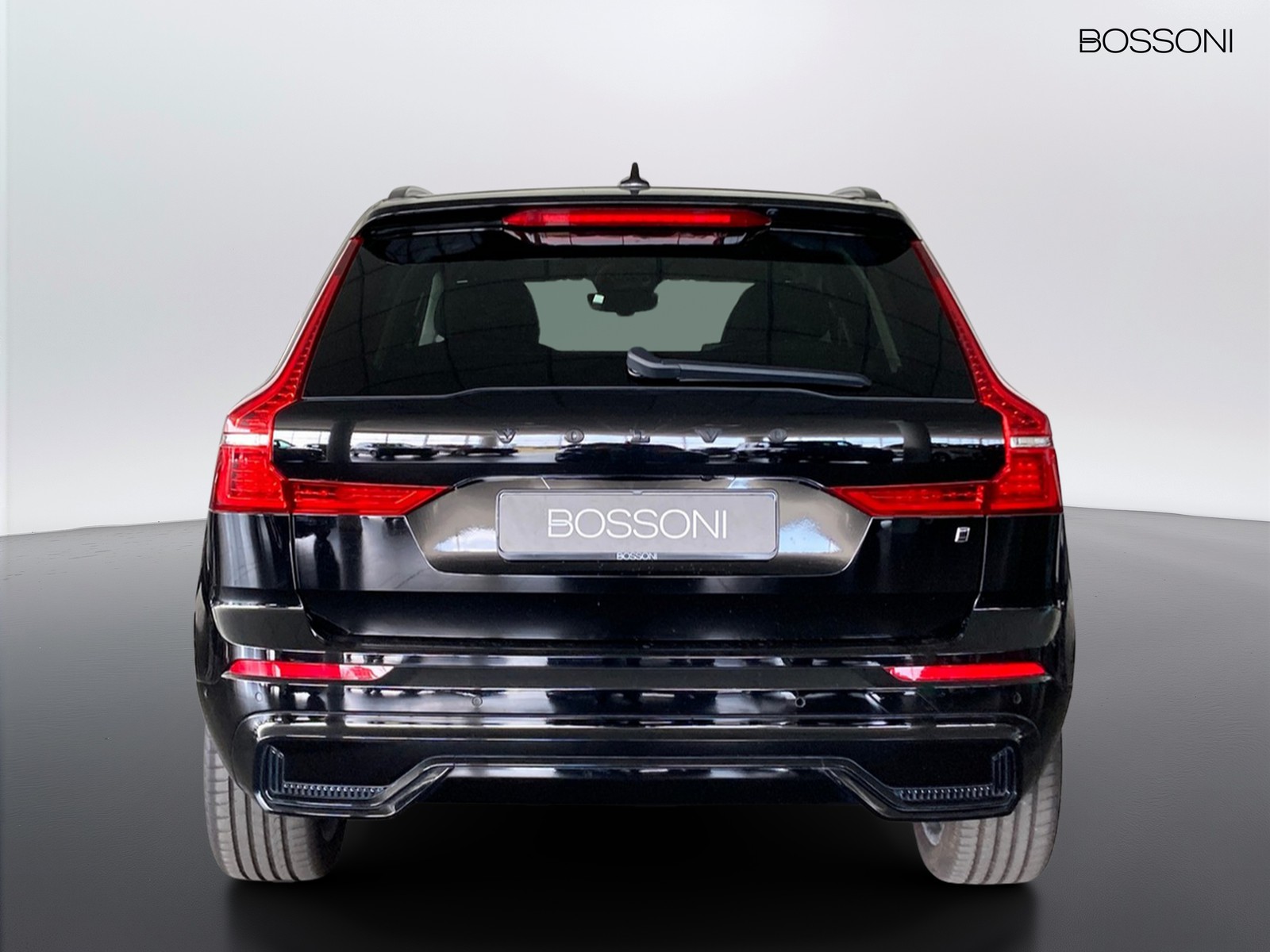 8 - Volvo XC60 2.0 b4 plus dark awd automatico