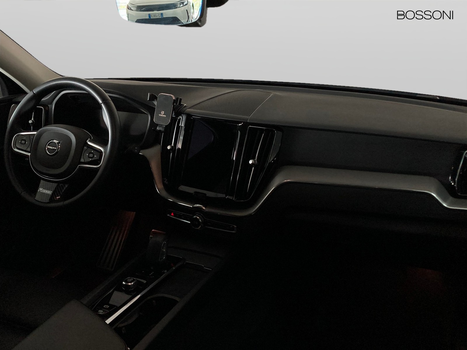14 - Volvo XC60 2.0 b4 plus dark awd automatico