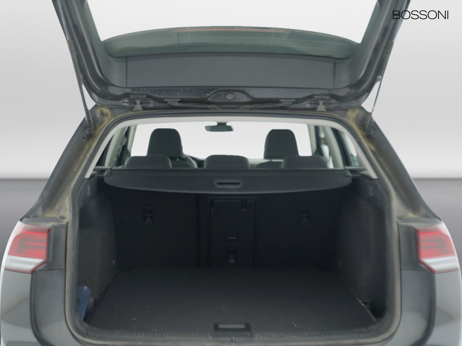 10 - Volkswagen Golf variant 1.0 etsi evo 110cv life dsg