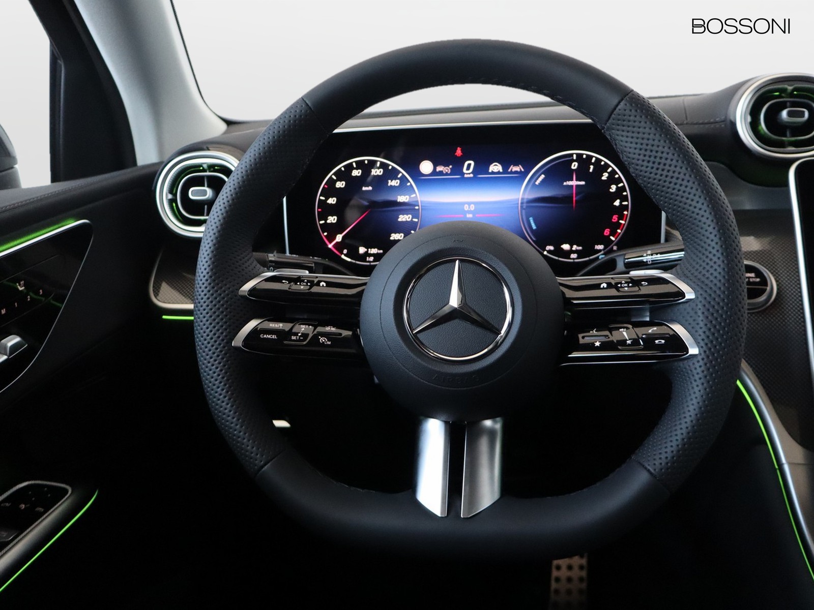17 - Mercedes GLC coupe 300 de plug in hybrid amg line premium tech 4matic 9g-tronic