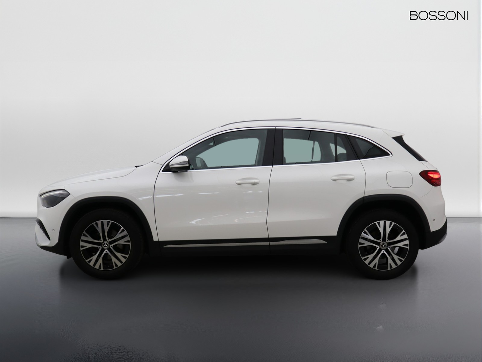 3 - Mercedes GLA 200 d progressive advanced 8g-dct