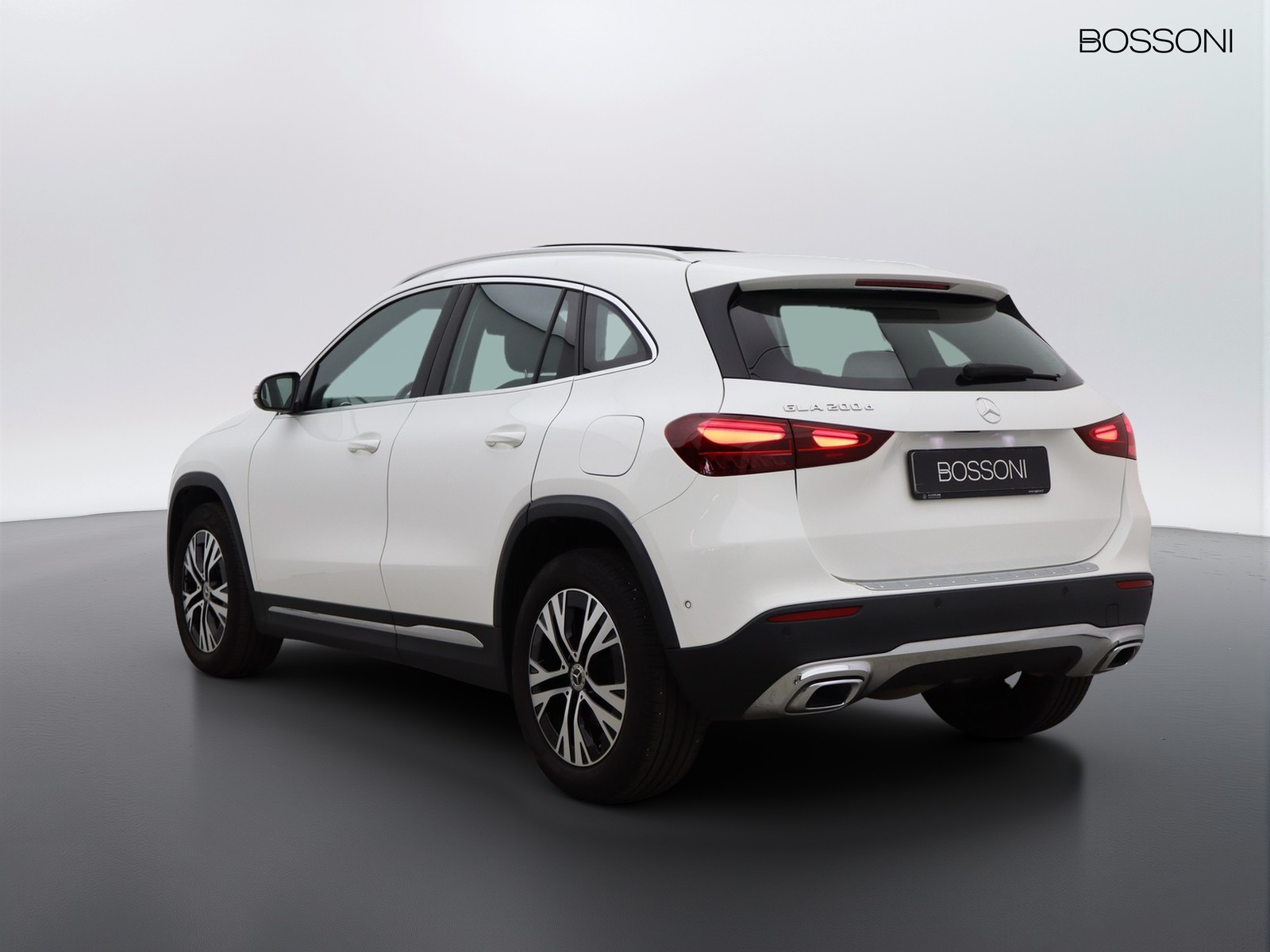 5 - Mercedes GLA 200 d progressive advanced 8g-dct