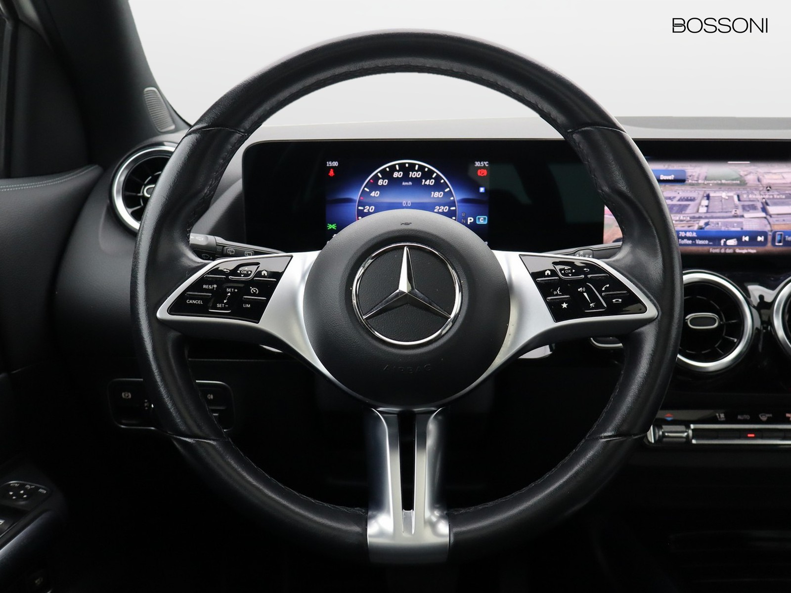16 - Mercedes GLA 200 d progressive advanced 8g-dct