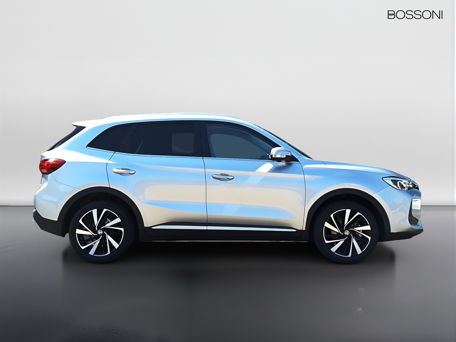 4 - Mg ZS 1.5 hybrid+ luxury auto
