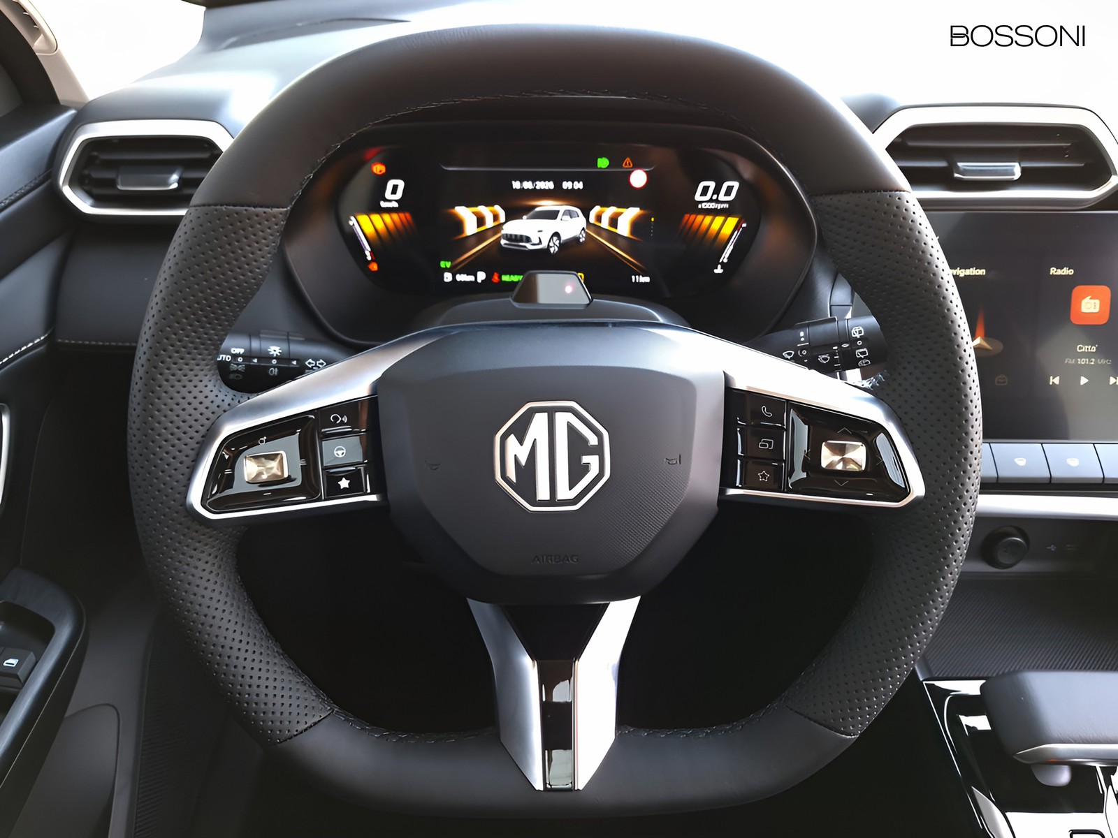 9 - Mg ZS 1.5 hybrid+ luxury auto