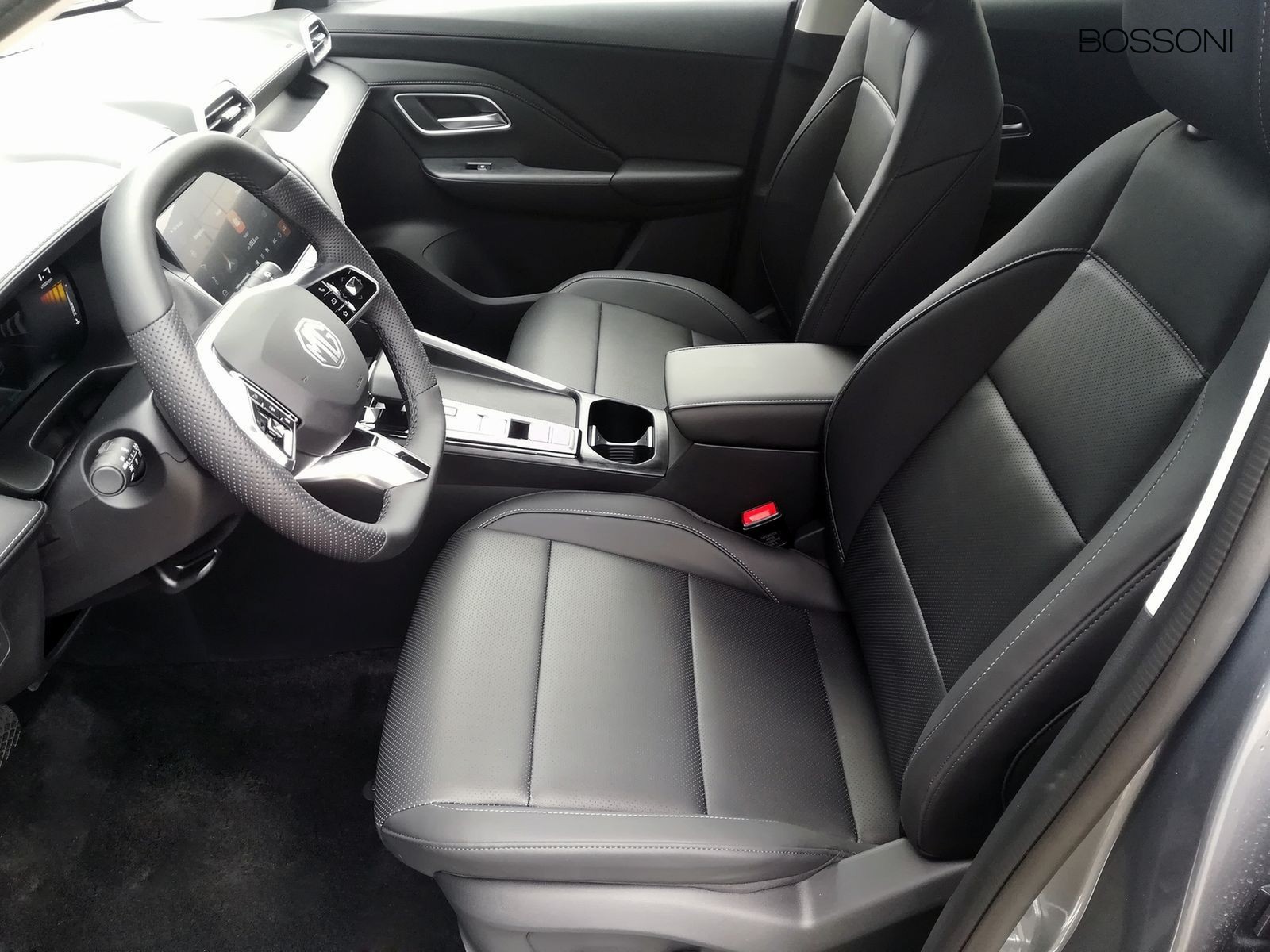 11 - Mg ZS 1.5 hybrid+ luxury auto
