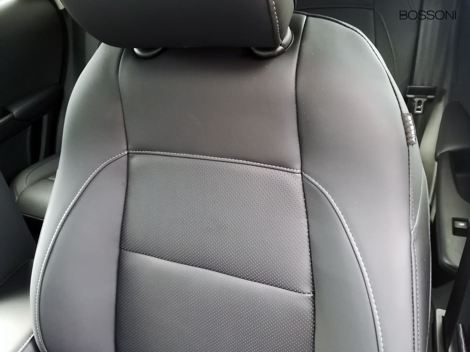 21 - Mg ZS 1.5 hybrid+ luxury auto