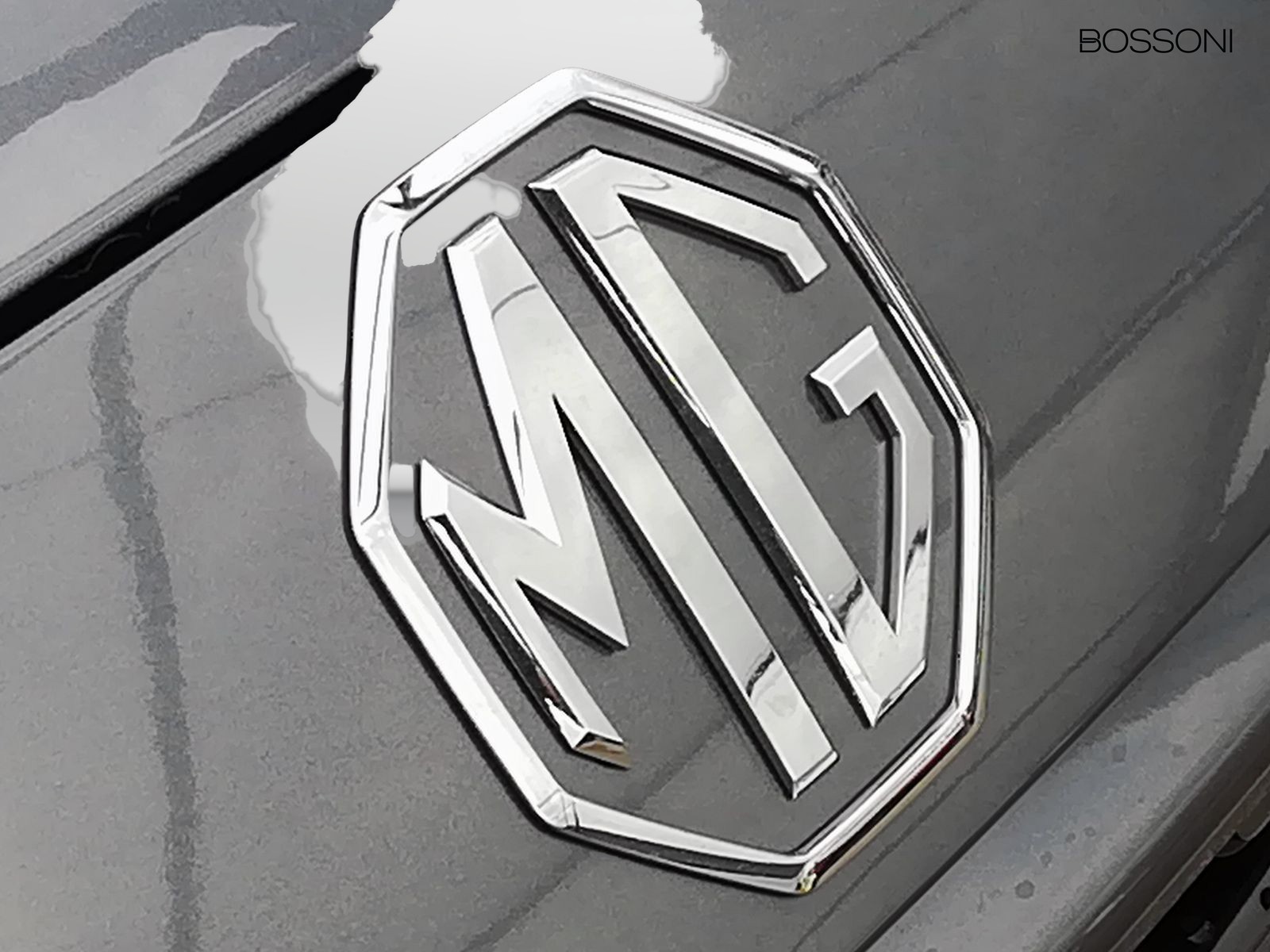 24 - Mg ZS 1.5 hybrid+ luxury auto