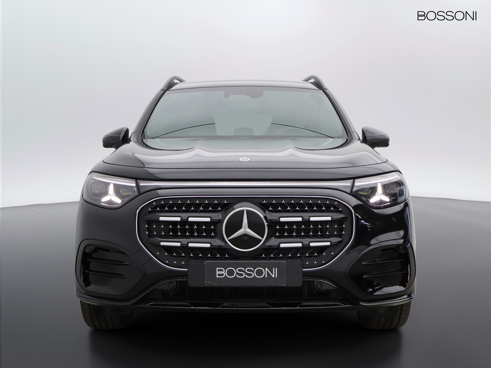 2 - Mercedes GLB 200 advanced plus 4matic 8g-edct