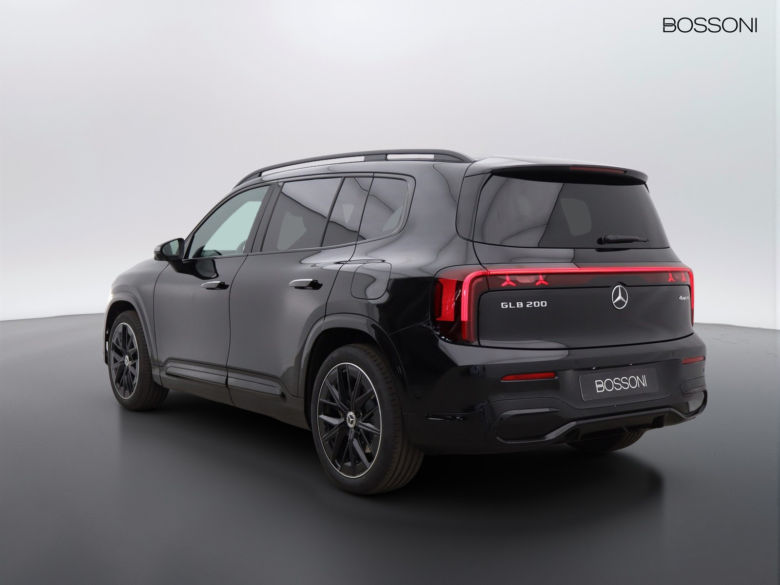 5 - Mercedes GLB 200 advanced plus 4matic 8g-edct
