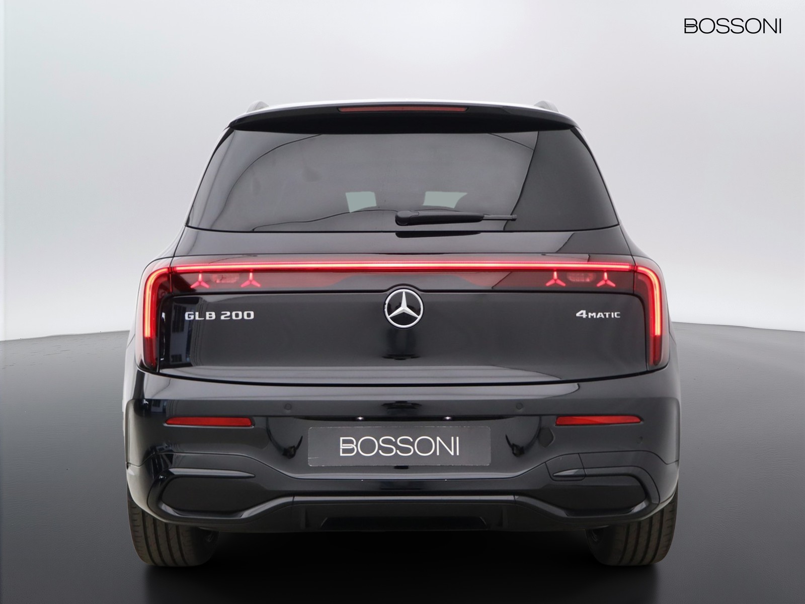 6 - Mercedes GLB 200 advanced plus 4matic 8g-edct