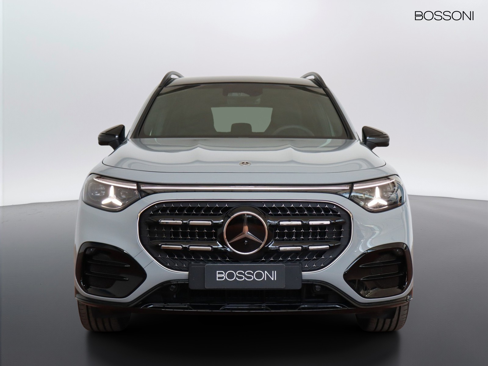 2 - Mercedes GLB 200 advanced plus 4matic 8g-edct