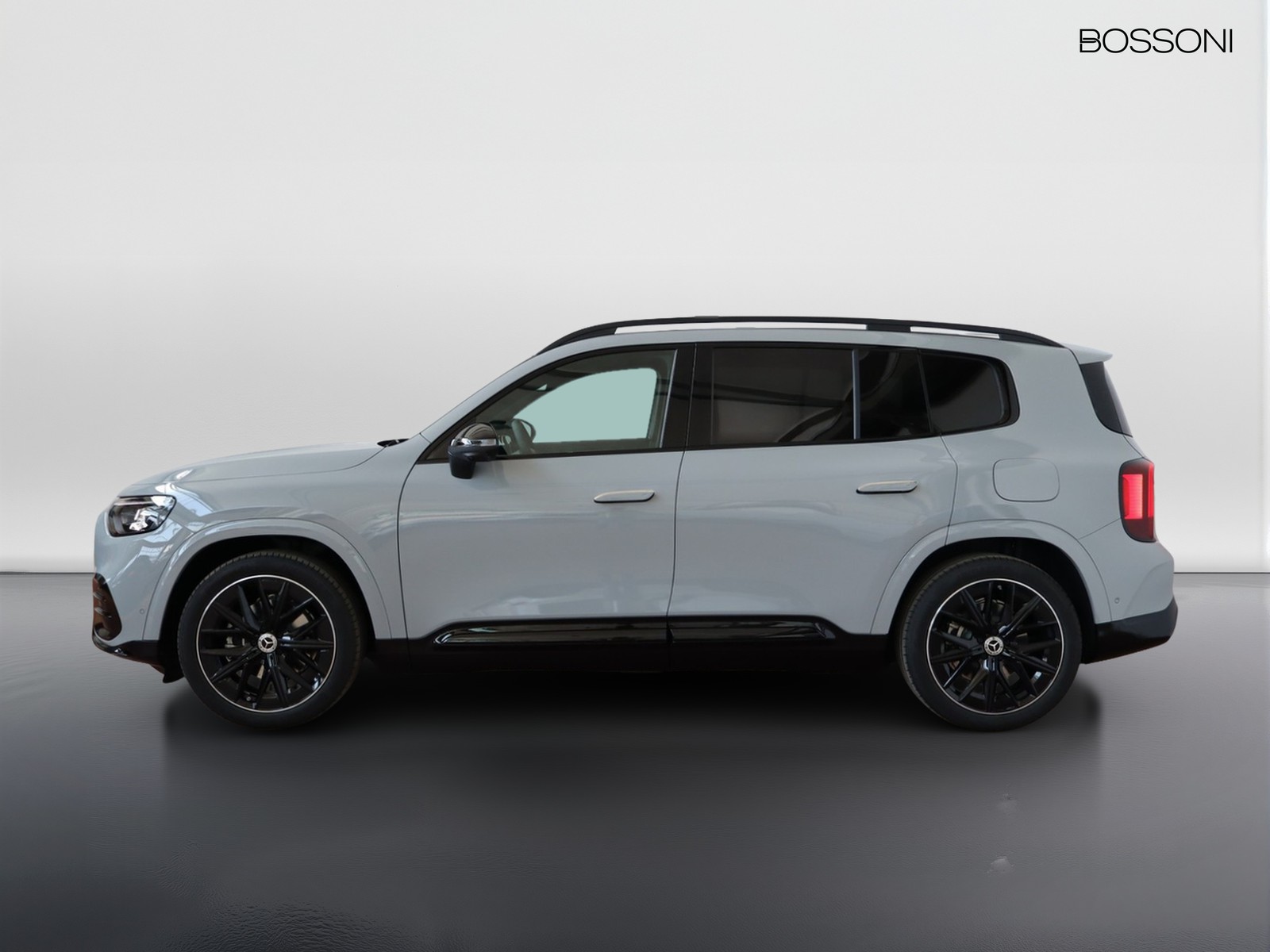 3 - Mercedes GLB 200 advanced plus 4matic 8g-edct