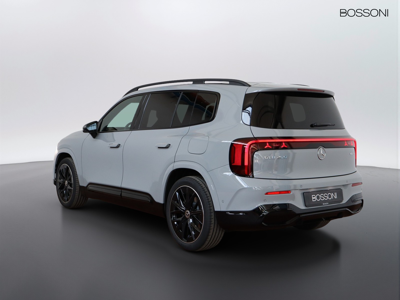 5 - Mercedes GLB 200 advanced plus 4matic 8g-edct
