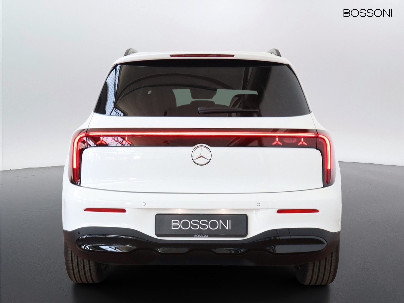 6 - Mercedes GLB 200 advanced plus 8g-edct