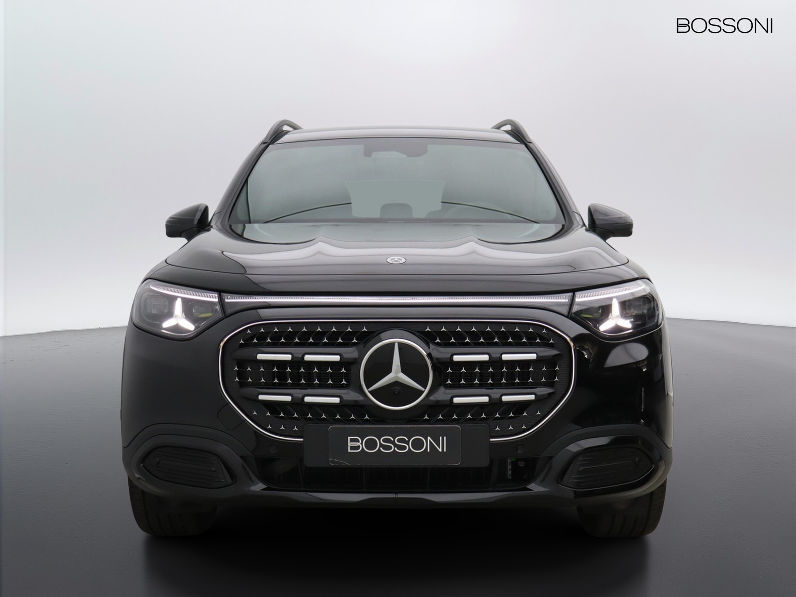 2 - Mercedes GLB 200 advanced plus 8g-edct