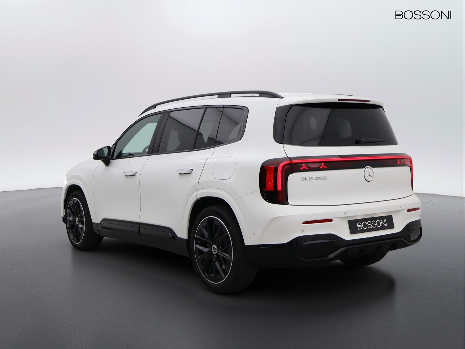 5 - Mercedes GLB 200 advanced plus 8g-edct