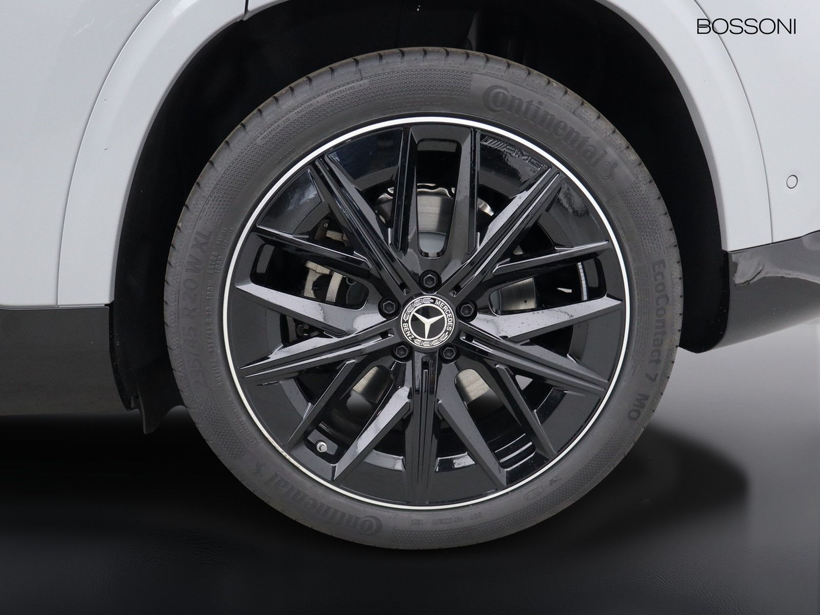 4 - Mercedes GLB 200 advanced plus 8g-edct