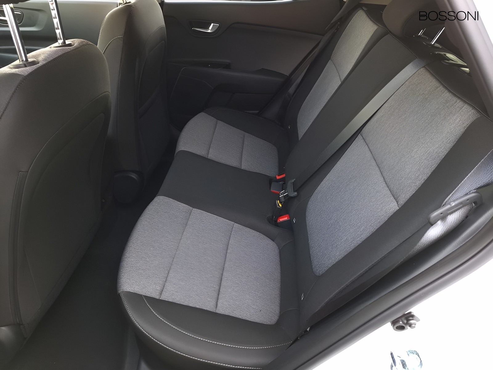 9 - Kia Stonic 1.0 t-gdi style tech pack