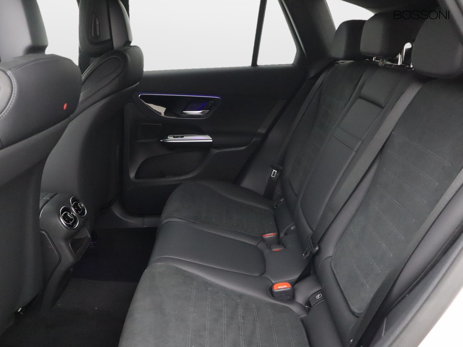 8 - Mercedes GLC suv 220 d amg line advanced 4matic 9g-tronic