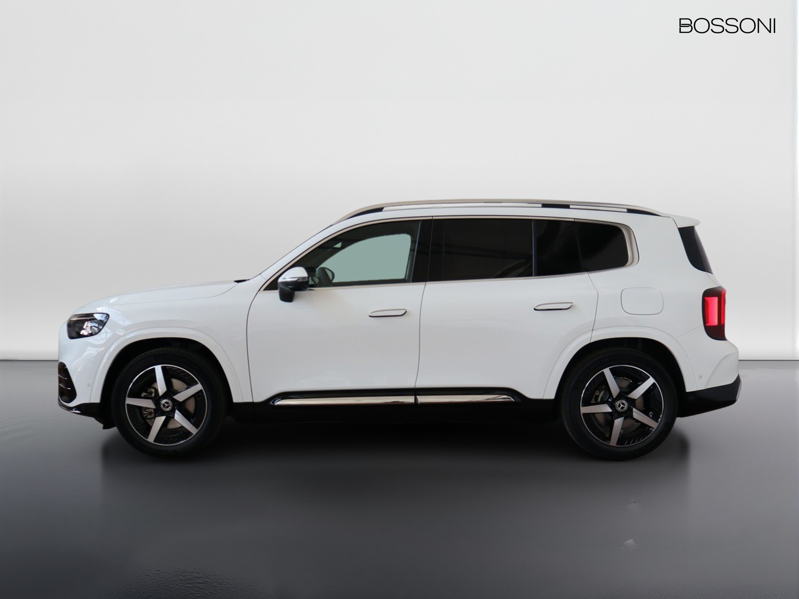 3 - Mercedes GLB 200 advanced plus 8g-edct