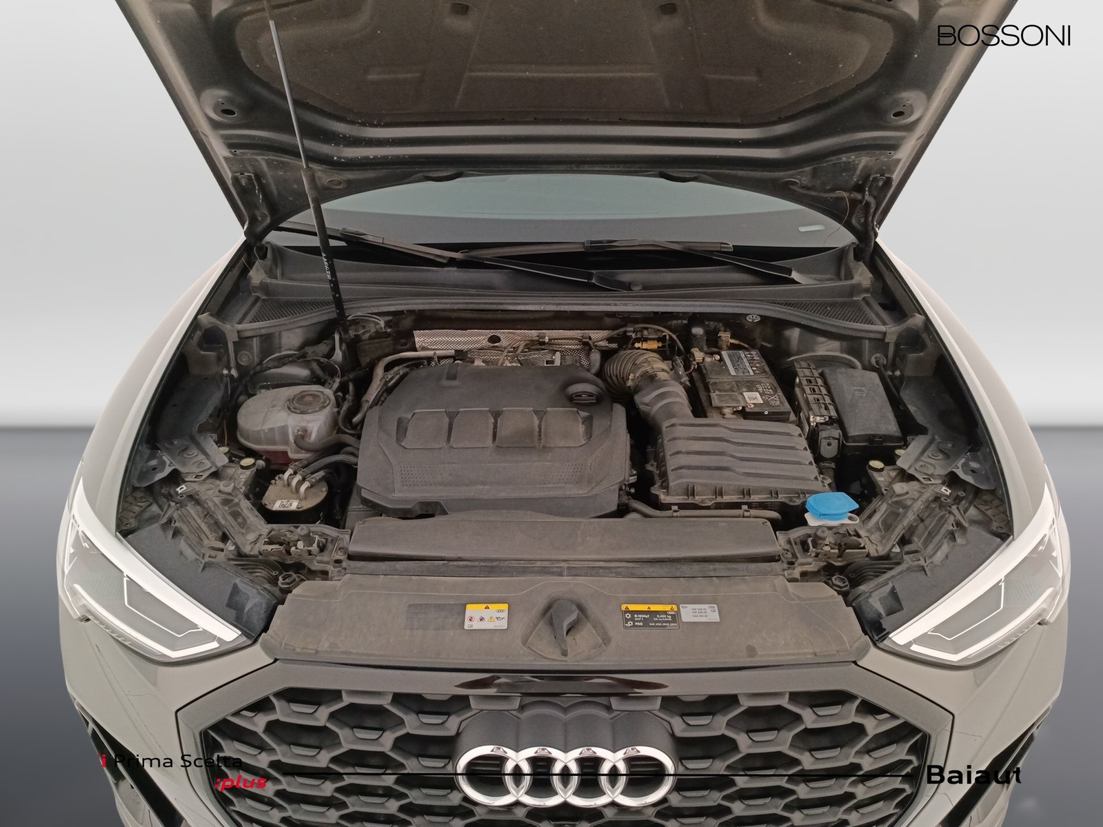 33 - Audi Q3 sportback 35 2.0 tdi s line edition s tronic