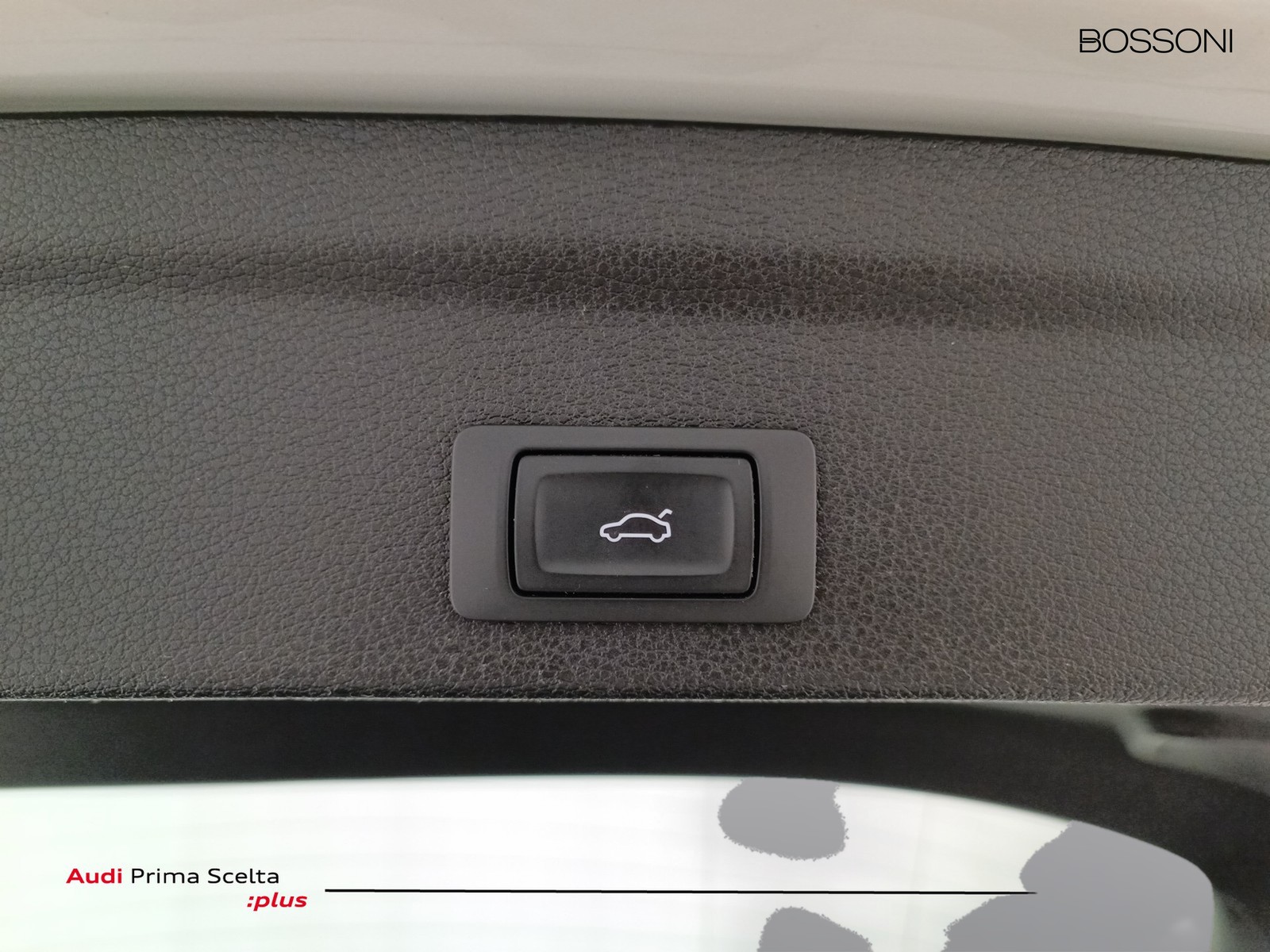 32 - Audi Q3 sportback 35 2.0 tdi business plus s tronic