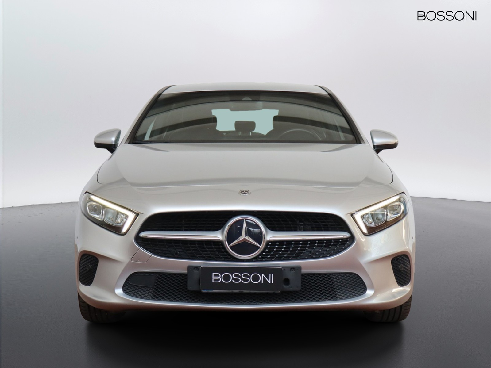 2 - Mercedes Classe A 250 e plug-in hybrid (e eq-power) sport 8g-dct