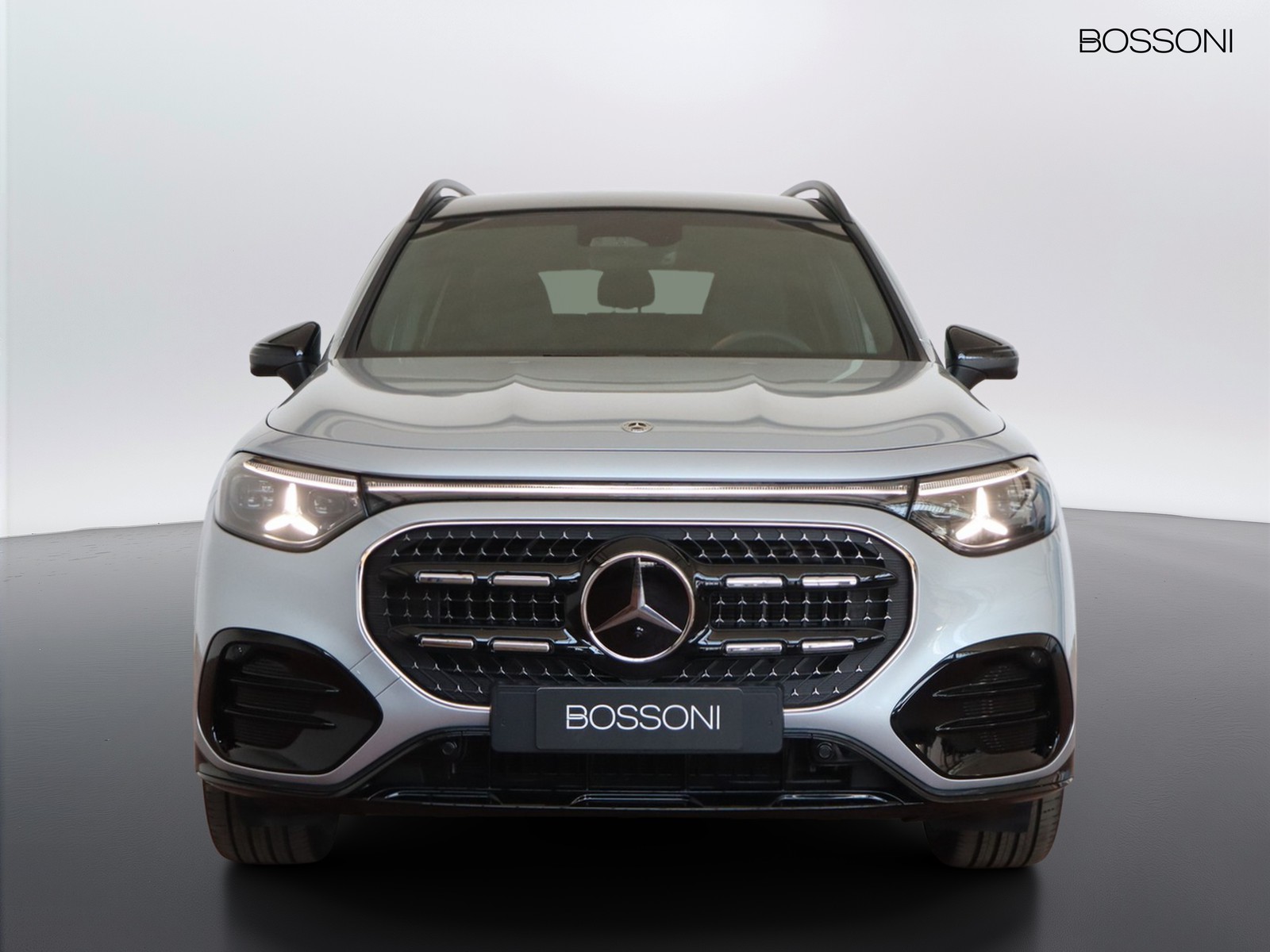 2 - Mercedes GLB 200 premium 4matic 8g-edct