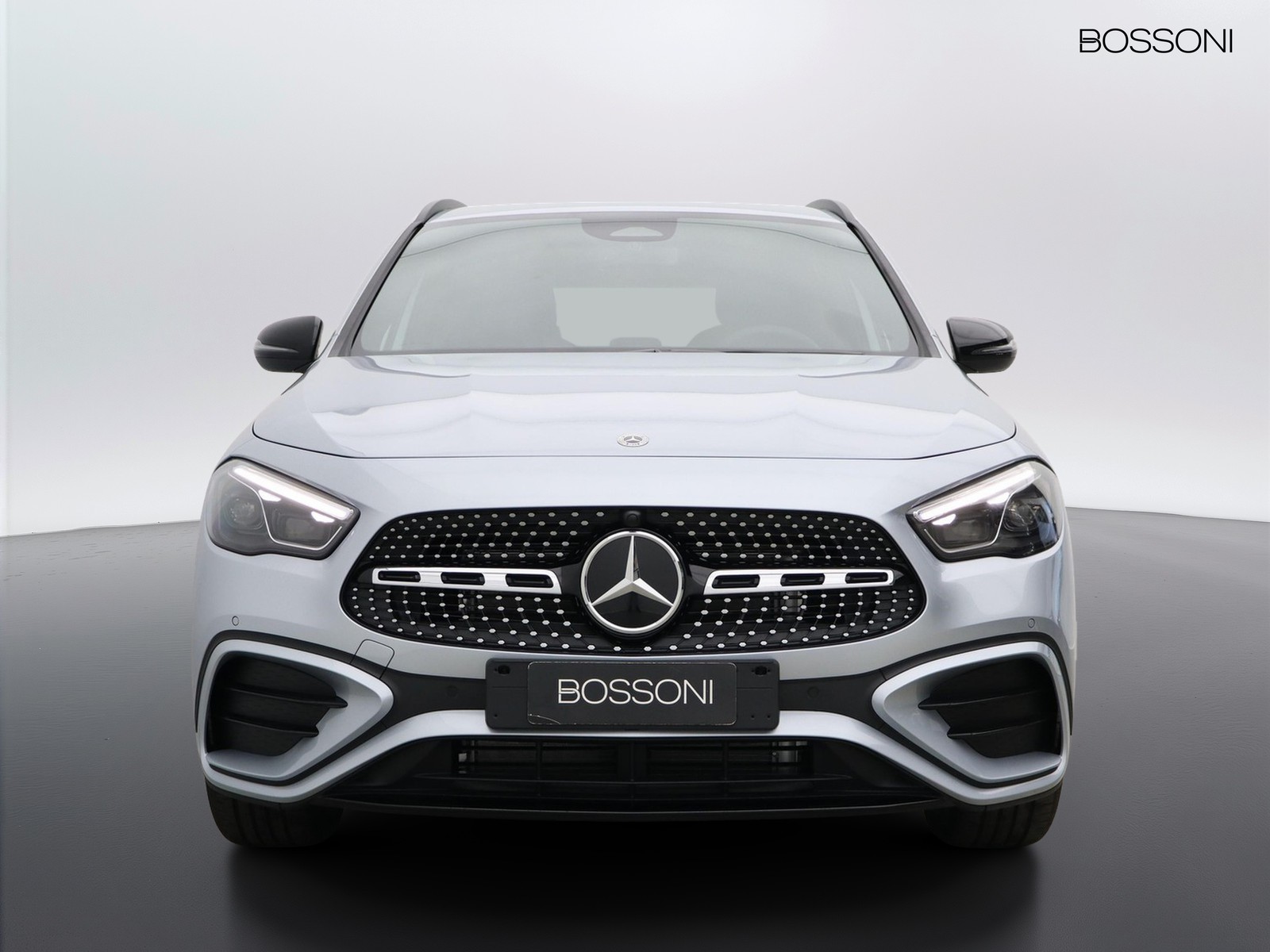 2 - Mercedes GLA 200 d amg line extra 8g-dct